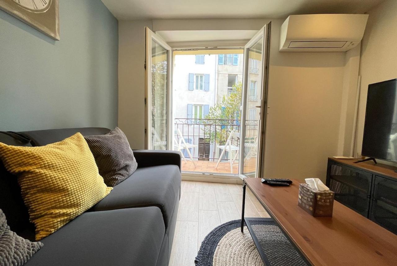 Sud Passion - Ferrer Nine - Cosy Avec Balcon Apartment Гардан Екстериор снимка