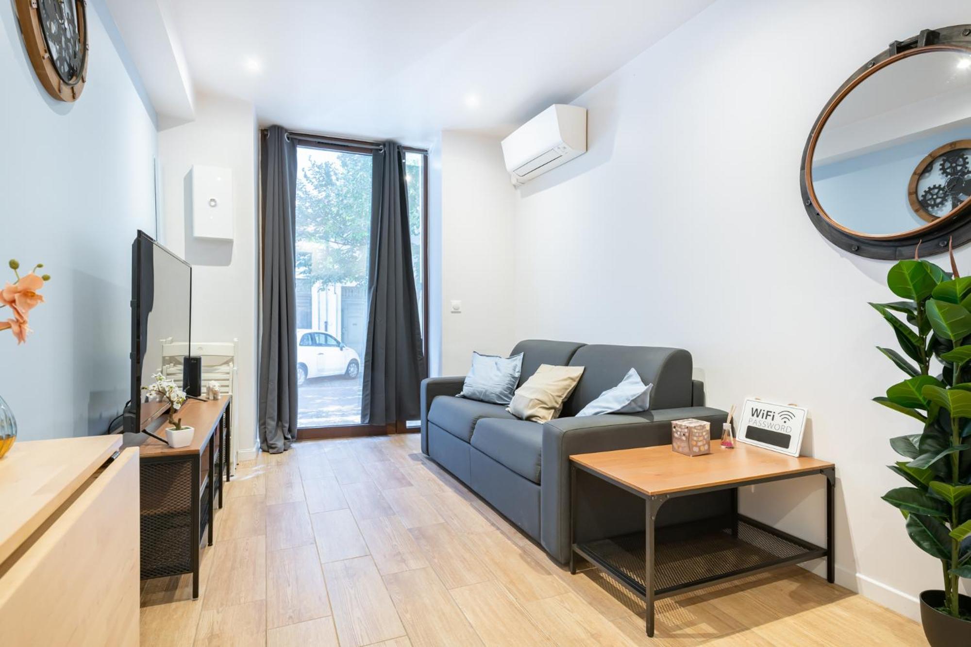 Sud Passion - Ferrer Nine - Cosy Avec Balcon Apartment Гардан Стая снимка